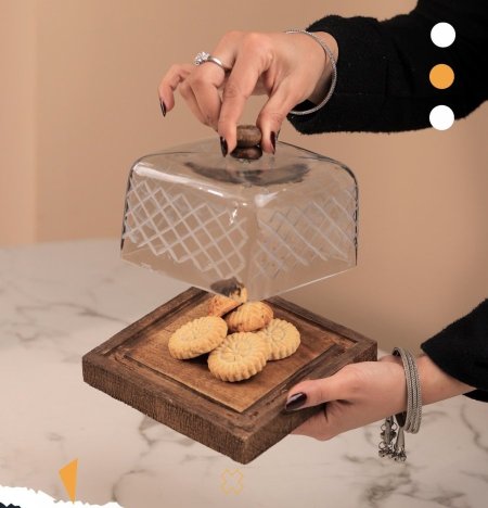 AFRICANO-23 مضيفة خشبيه مع غطى زجاجي