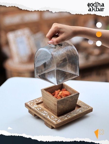 صحن مكسرات من خشب المانجو مع غطاء زجاجي  RAFEEF-29